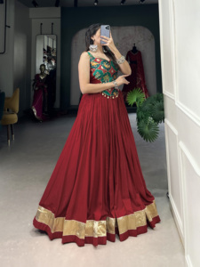 เสื้อเบลาส์ผ้าแจ็คการ์ดพิมพ์ลายลูกไม้ปักลายนูนยาว6เมตรพิเศษ - Product Image 3