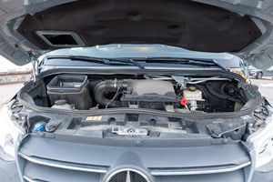 Mercedes-Benz Sprinter 2500 Th-or Sanctuary 19P 2022 d'occasion en excellent état, 1 propriétaire, 11 400 miles, conversion en camping-car, moteur turbodiesel V6 - Product Image 6