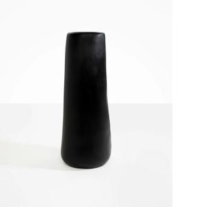 Jarrón de Flores de Resina en Forma de U de Primera Calidad, Jarrón de Resina Blanco Único con Remolino y Macetas para Decoración de Mesa de Habitación de Hotel y Hogar - Product Image 1