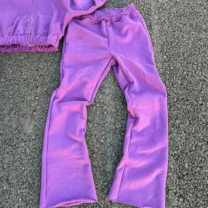 Conjunto Deportivo de Dos Piezas Personalizado con Efecto Desgastado, Ropa Urbana para Mujer, 100% Algodón, Sudadera Corta con Cremallera y Pantalones Deportivos - Product Image 2