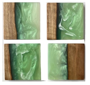 Ensemble de sous-verres carrés en résine bois de la forêt noire vente en gros tasse à boisson carrée ronde en cristal époxy pin tasse à thé sous-verre - Product Image 1