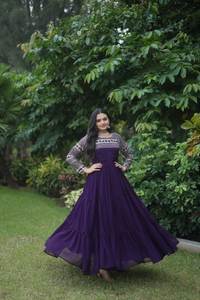 Heavy Faux Georgette Long Anarkali con vestido de trabajo de secuencia Zari de Royal Export - Product Image 3