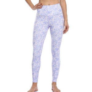 Vente en gros de leggings pour femmes personnalisés de haute qualité en coton coupe ajustée OEM pantalons de yoga vêtements de sport pour l'entraînement et la course à pied - Product Image 1