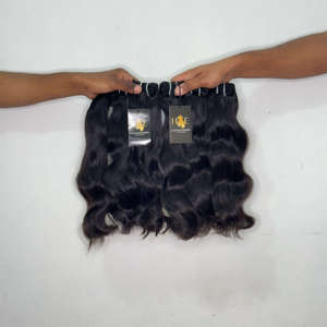 Mèches de cheveux ondulés bruts d'église indienne, Fournisseurs de cheveux bruts non traités d'église, Fournisseurs de cheveux ondulés bruts non traités d'un seul donneur - Product Image 1