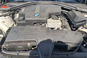 Asequible para Conducir |   CONDUCCIÓN IZQUIERDA |   Volante a la derecha |   BMW 320I XDRIVEESS SEDAN 2016 - Product Image 6
