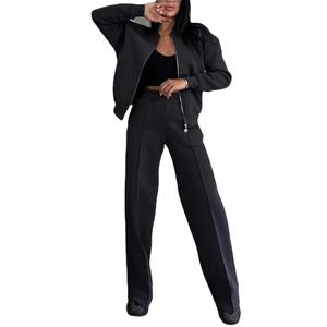 Conjuntos deportivos personalizados al por mayor con bordado para hombres y mujeres - Product Image 5