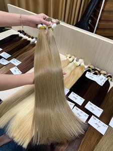 Extensions de cheveux en vrac de haute qualité au prix de gros 100 grammes 18 pouces texture complète de couleur claire à double tirage - Product Image 4