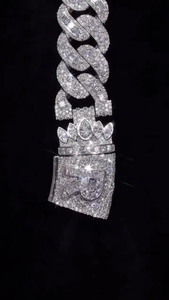 สร้อยคิวบาลิงค์แบบ Iced Out ประดับเพชรโมอิสซาไนต์ทรงกลมและทรงบาแกตต์ VVS ระยิบระยับ ความเงางามสูง เงินแท้ 925 ดีไซน์โดดเด่น เหมาะสำหรับทั้งชายและหญิง - Product Image 2