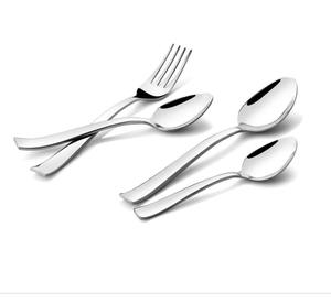 Ensemble de 4 couverts en acier inoxydable argent mat, vaisselle d'hôtel de qualité supérieure pour les mariages, les repas, les ustensiles de cuisine essentiels - Product Image 1