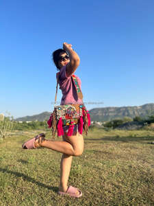 สินค้ามาใหม่ rajasthani แฮนด์เมดแท้ผู้หญิงชนเผ่าผ้าฝ้ายหลายสี Boho ฮิปปี้หนังกลับพู่ห้อยกระเป๋า Banjara - Product Image 4