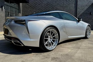 2021 L-e-x-u-s L C 500 RWD bajo kilometraje y precio asequible en stock listo para enviar - Product Image 2