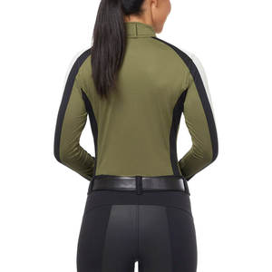 Camisa de equitación de tela transpirable y ajuste cómodo con diseño ligero y tacto suave. - Product Image 4