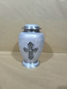 Promoción Urnas de cremación de metal de diseño moderno Acabado dorado para cenizas humanas Suministros funerarios Urnas de cremación para adultos hechas a mano - Product Image 2