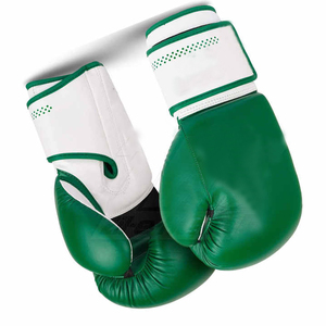 Gants de boxe en cuir de vachette doré à design personnalisé très vendus Gants de compétition professionnels fabriqués au Pakistan - Product Image 6