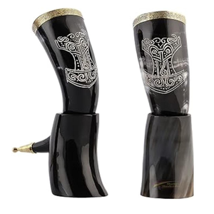 Corne à boire en agate naturelle sculptée à la main, personnalisée, sculpture viking, corne à boire en buffle, gobelet à bière en corne - Product Image 1