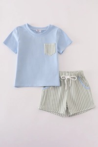 Ensemble de shorts élégants et décontractés à rayures bleues pour garçons Tenue d'été tendance Poches fonctionnelles pour les tout-petits - Product Image 5