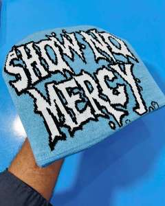 Gorro de punto clásico con material transpirable para atuendos cotidianos. - Product Image 2