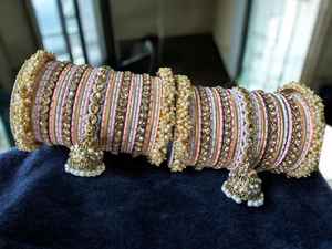 Conjuntos Churiyan nupciales paquistaníes Última colección Brazaletes Churiyan nupciales hechos a mano para mujer disponibles - Product Image 4