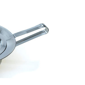 Nouvelle conception d'équipement médical, instruments chirurgicaux, bacs à selles, alimentation manuelle, taille et couleur personnalisées, matériau en acier inoxydable - Product Image 5