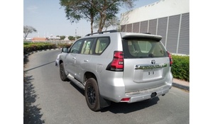 Toyota Prado 2021 d'occasion, conduite à gauche, transmission intégrale automatique, sièges en cuir, régulateur de vitesse adaptatif, pneus R21 - Product Image 4