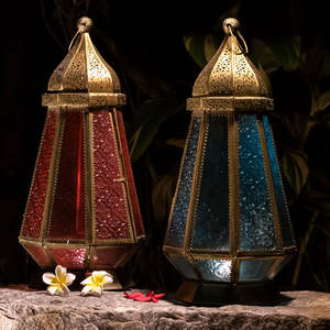 Vente chaude Métal Marocain Bougeoir Lanterne À La Main Bleu Couleur Verre Pour Eid Et Ramadan Décoration. - Product Image 4