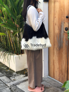 Tradebyd Designer Goat Skin Leather Clutch Bolso de noche de moda hecho a mano para mujer - Product Image 6