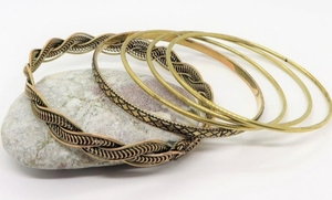 Brazalete de latón con diseño de incrustaciones de resina, moderno, para mujer, accesorios de joyería - Product Image 2