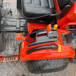 Tracteur compact 4x4 Kioti CK2810 28HP 2016 - Product Image 2