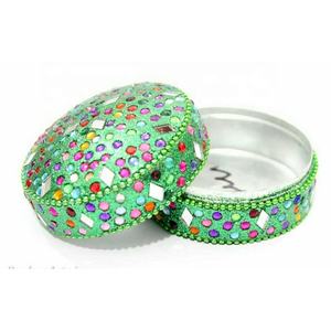 กล่องเครื่องประดับโลหะแกะสลักด้วยมือ งานฝีมือวินเทจ ของชำร่วยงานแต่งงาน คุณภาพสูง - Product Image 3