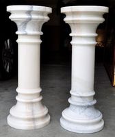 Colonnes et piliers en marbre blanc sculptés à la main, style temple moderne, décoration intérieure, taille personnalisable, pierre naturelle, anti-corrosion, durable, pour intérieur.