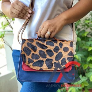 Venta caliente bolsos de cuero reciclado de color occidental monedero multicolor bolsos de hombro únicos con estampado de animales con estilo para mujer - Product Image 1