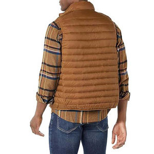 Vente en gros de vestes matelassées personnalisées Vêtements pour hommes Gilet sans manches Vestes de rue coupe-vent en polyester imperméable pour hommes - Product Image 2