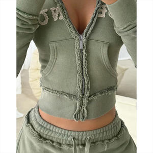 Survêtement pour femme en coton 100% uni, coupe courte, fermeture éclair, délavé à l'acide, avec broderie et patch, sweat-shirt et pantalon de survêtement délavé - Product Image 5