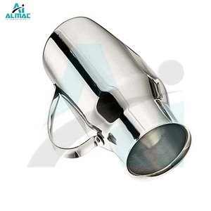 Pot d'urinoir pour homme de qualité hospitalière ALMAC construit en acier inoxydable garantissant le confort, l'hygiène et la durabilité pour les besoins des patients - Product Image 4