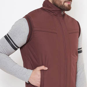 Gilet Softshell léger et économique de style unique Service OEM ODM tenue tendance de vente en ligne gilet Bomber pour hommes - Product Image 5