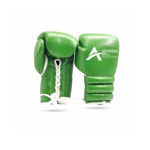 2025 derniers gants de boxe à lacets personnalisés gants de boxe personnalisés professionnels engrenages de combat conception personnalisée et Logo gants de boxe - Product Image 1