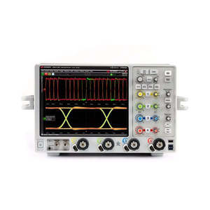 Osciloscopio Portátil Keysight DSAV134A Infiniium Serie V de 13 GHz y 4 Canales Analógicos para Instrumentos de Prueba - Product Image 2
