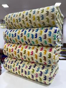 Tissu en Pur Coton Élégant de Haute Qualité en Gros, Léger, Fluide et Polyvalent pour Robes de Mode, Écharpes et Tenues de Soirée - Product Image 5