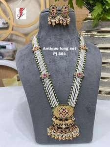 Bijoux de mariée exclusifs Kundan ensemble de mariage bijoux en laiton élégants avec des détails exquis beauté intemporelle pour les cadeaux - Product Image 4