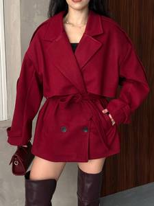 Manteau trench en tissu brossé rouge avec ceinture, double boutonnage, col chemise, manches longues, automne, décontracté, réversible, coupe-vent - Product Image 1