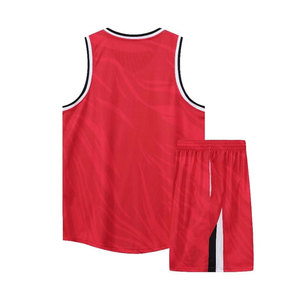 Maillot de basket-ball en polyester 100% uniforme bonne qualité tenue d'équipe imprimée à rayures fabriquée au Pakistan - Product Image 3