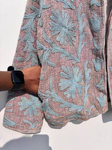 Chaqueta Suzani Bordada a Mano de la Mejor Calidad, Chaqueta Corta de Algodón Suzani para Mujer, Talla Única, Chaqueta Suzani Personalizable - Product Image 2