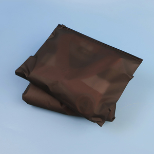 サンフ マットブラック CPE プラスチック フロスト加工 ジップロックバッグ 衣類包装 水着 下着 衣類収納 ジッパー付きポリ袋 - Product Image 2