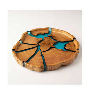 Bandeja de servicio de madera y resina para uso en bodas y fiestas de cocina casera ecológica con asas de metal y producto de venta - Product Image 1