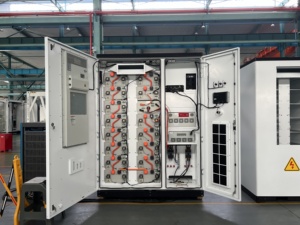 CEEG Nuevo Sistema de Almacenamiento de Energía Comercial e Industrial de 372 kWh Refrigerado por Líquido IP55 100KW ESS para Europa - Product Image 3