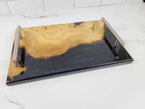 Plateau de service en bois de résine époxy fait à la main de haute qualité pour plateau de service de jus de thé de petit déjeuner de restaurant avec poignée en métal - Product Image 3