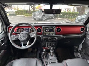 Gladiator Rubicon 4dr Crew Cab 4WD SB Usado en Buen Estado - Product Image 3