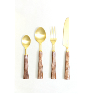 Cubiertos hechos a mano al por mayor para cena, juego de cubiertos chapados en oro de acero inoxidable con mango de extremos afilados de resina para hotel/hogar - Product Image 3