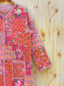 เสื้อโค้ทส่าหรีกันธาผ้าฝ้ายวินเทจทำด้วยมือแจ็กเก็ตเย็บปะติดแบบยาวออกแบบลายเย็บด้วยมือ - Product Image 2