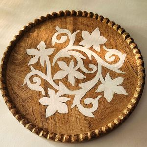 Bandeja de servicio de resina de mármol de cobre con patrones giratorios y matices metálicos para presentaciones de cenas tradicionales de primera calidad - Product Image 5